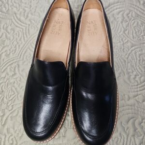 Naturalizer Classic Black Loafers
